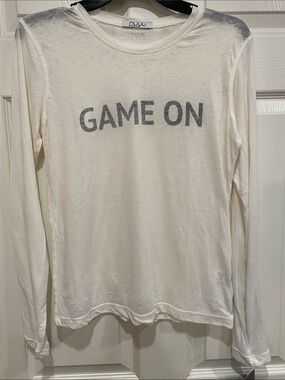 NuYu 'Game On' Long Sleeve Tee in Cream with Gray Print NWT size small